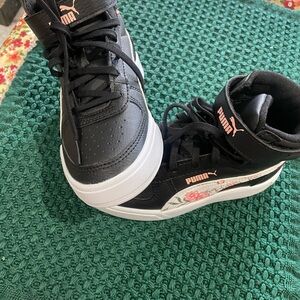 PUMA Kids Black and White High-Top Sneakers New Size 12 for girls